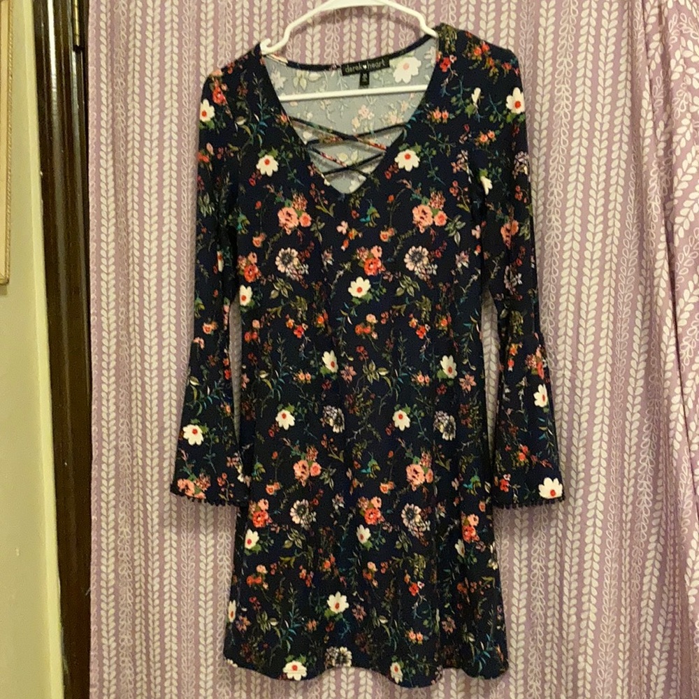 Floral dress women’s size M. Derek Heart dress